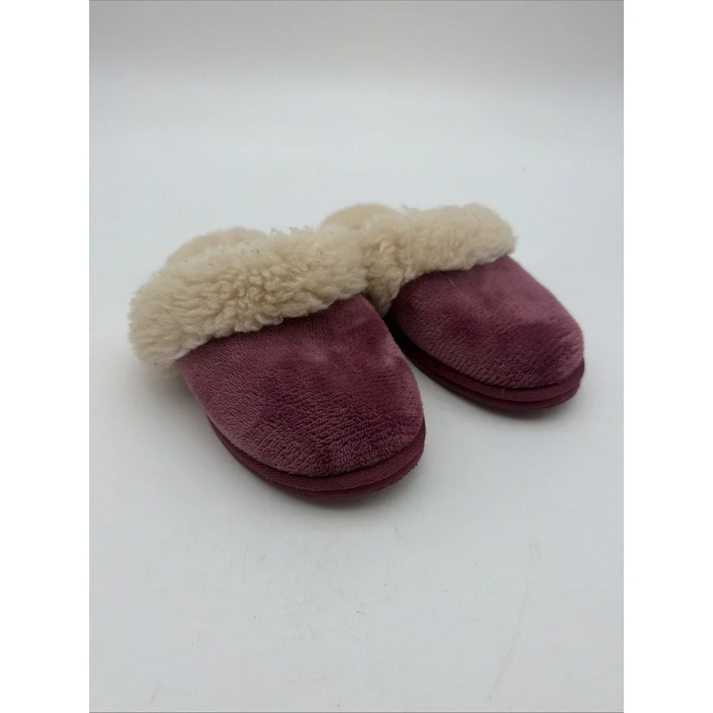 UGG Scuffette II Slippers Youth Size 2 Purple Sheepskin Suede Slip On Shoes